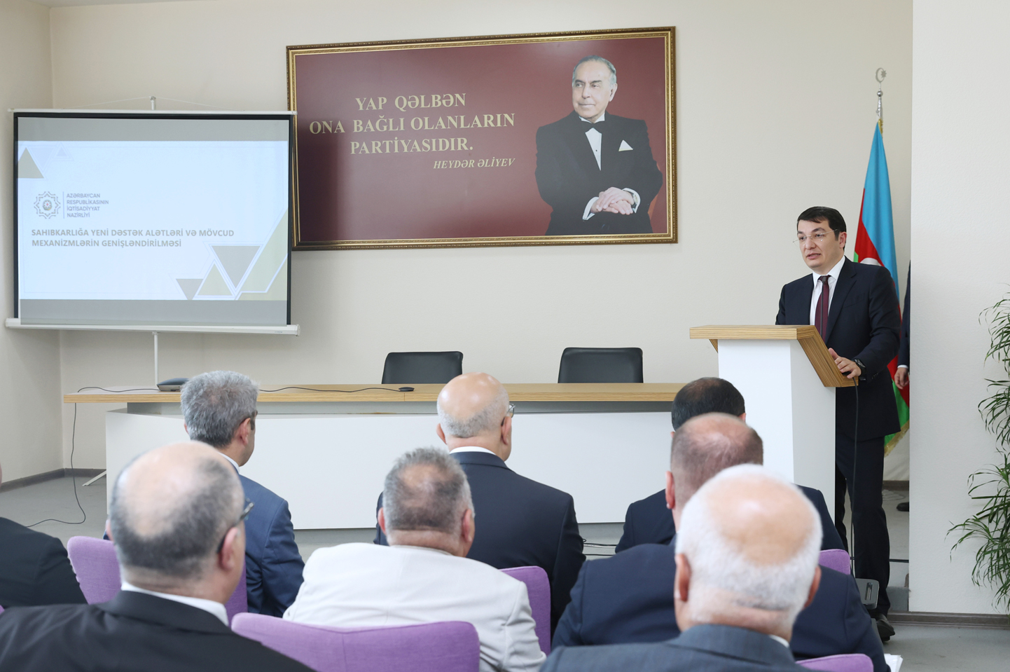 Sahibkarlar biznesə dövlət dəstəyinin yeni mexanizmləri barədə məlumatlandırılıblar